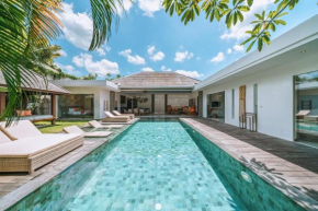 Villa Samar - Stunning 4BR Villa in Central Berawa !